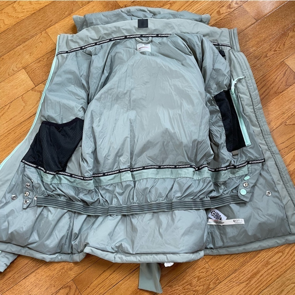 Free People Movement All Prepped Ski Snow Quilted Puffer Jacket Insulated Sz M - Picture 7 of 16
